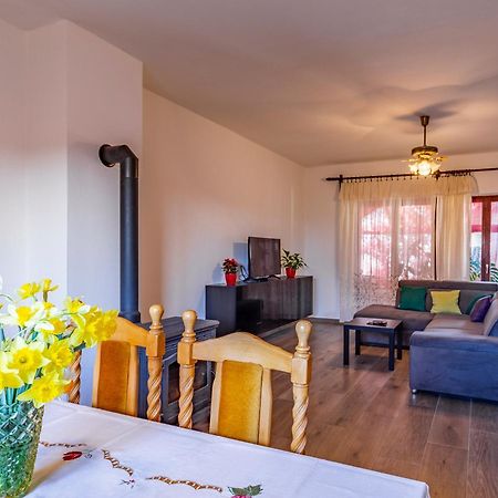 Apartment Ruby Pula Exterior photo